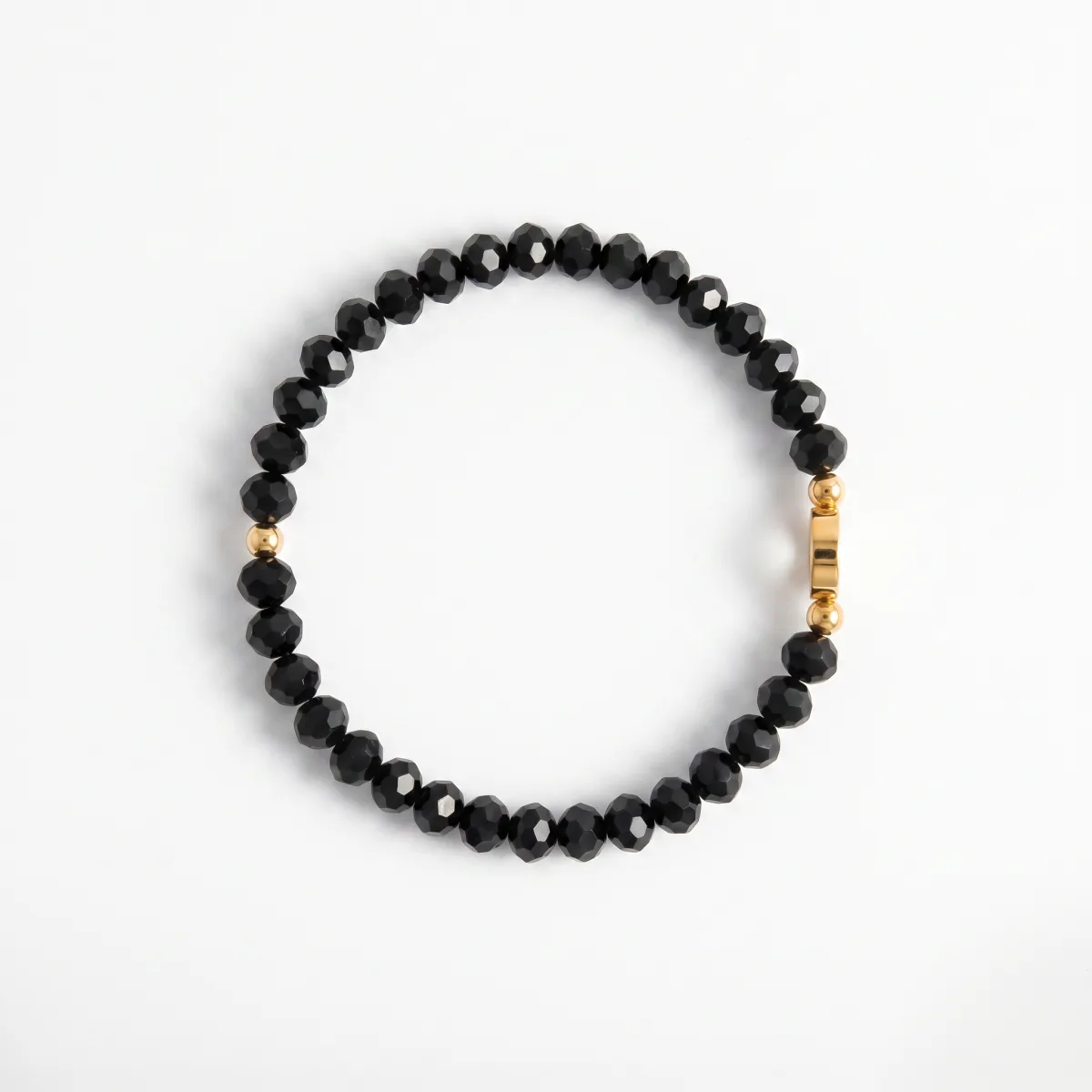 Pulsera de cuentas negras